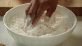 Delicious Miss Brown S06E09 Ode to Rice 720p WEBRip x264-KOMPOST EZTV