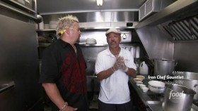 Diners Drive Ins And Dives S09E08 Fast Food Their Way 720p HDTV x264-W4F EZTV