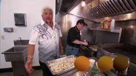 Diners Drive Ins And Dives S23E00 Ultimate Turkey Fest iNTERNAL HDTV x264-W4F EZTV