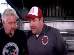Diners Drive Ins And Dives S29E13 Eating Up New Orleans 480p x264-mSD EZTV