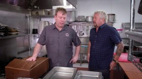 Diners Drive Ins And Dives S30E15 Bagels Biscuit and Boar WEBRip x264-CAFFEiNE EZTV