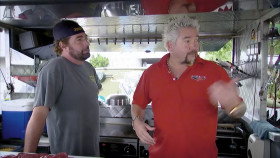 Diners Drive-Ins and Dives S40E02 Triple D Nation Cookin Across the Country 720p HEVC x265-MeGusta EZTV
