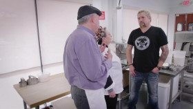 Diners Drive-Ins and Dives S40E10 Triple D Nation Fresh from Flavortown 720p WEBRip x264-KOMPOST EZTV