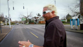 Diners Drive-Ins and Dives S41E06 Triple D Nation Creative Comfort 720p WEBRip x264-KOMPOST EZTV
