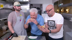 Diners Drive-Ins and Dives S43E03 From Chicken to Chiles 720p HEVC x265-MeGusta EZTV