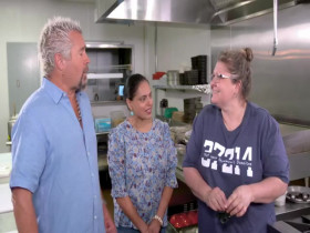 Diners Drive-Ins and Dives S43E07 Cheese and Meat 480p x264-mSD EZTV