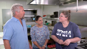 Diners Drive-Ins and Dives S43E07 Cheese and Meat 720p WEBRip X264-KOMPOST EZTV