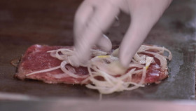 Diners Drive-Ins and Dives S44E09 1080p WEB h264-REALiTYTV EZTV