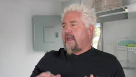 Diners Drive-Ins and Dives S44E10 1080p HEVC x265-MeGusta EZTV
