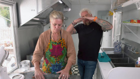 Diners Drive-Ins and Dives S44E10 1080p WEB h264-REALiTYTV EZTV