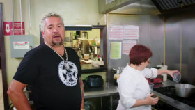 Diners Drive-Ins and Dives S45E03 1080p HEVC x265-MeGusta EZTV