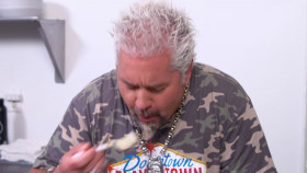 Diners Drive-Ins and Dives S46E14 1080p HEVC x265-MeGusta EZTV