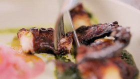 Diners Drive-Ins and Dives S49E04 1080p HEVC x265-MeGusta EZTV