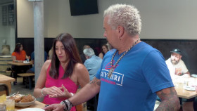 Diners Drive-Ins and Dives S50E02 720p HEVC x265-MeGusta EZTV