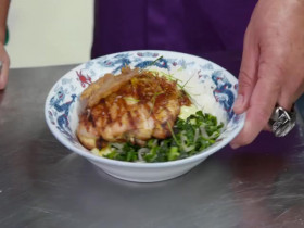 Diners Drive-Ins and Dives S50E05 480p x264-mSD EZTV