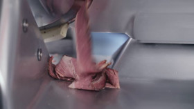 Diners Drive-Ins and Dives S51E03 720p HEVC x265-MeGusta EZTV