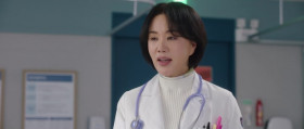 Doctor Cha S01E13 KOREAN WEBRip x264-LAMA EZTV