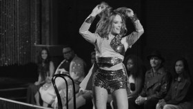 Dress My Tour S01E06 Tomorrows Suit 1080p HULU WEB-DL DD 5 1 H 264-playWEB EZTV