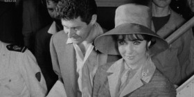 Elizabeth Taylor Rebel Superstar S01E02 1080p WEBRiP x264-DARKFLiX EZTV