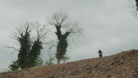 Ellis S01E03 1080p HEVC x265-MeGusta EZTV