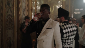 Emily in Paris S04E03 720p HEVC x265-MeGusta EZTV