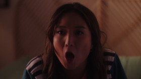 Emily in Paris S04E04 1080p HEVC x265-MeGusta EZTV