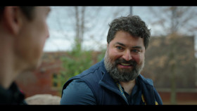 English Teacher S01E01 Pilot 1080p DSNP WEB-DL DDP5 1 H 264-FLUX EZTV