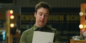 English Teacher S01E02 Powderpuff 1080p AMZN WEB-DL DDP5 1 H 264-FLUX EZTV