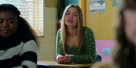 English Teacher S01E03 720p x265-TiPEX EZTV