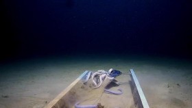 Expedition Deep Ocean S01E01 Atlantic Ocean 720p WEB h264-KOMPOST EZTV