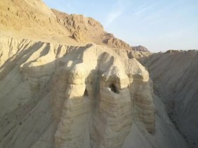 Expedition Unknown S08E01 Mysteries of the Dead Sea Scrolls 480p x264-mSD EZTV