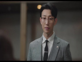 Extraordinary Attorney Woo S01E11 480p x264-mSD EZTV