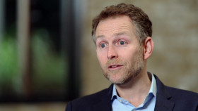 Faking It Tears Of A Crime S06E01 The Parachute Murder Plot 1080p WEB h264-B2B EZTV