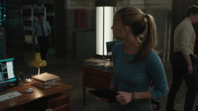 FBI International S03E12 Gift 1080p AMZN WEB-DL DDP5 1 H 264-FLUX EZTV