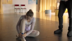 Find Me in Paris S03E05 1080p HEVC x265-MeGusta EZTV