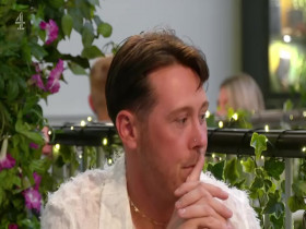 First Dates S22E06 480p x264-mSD EZTV