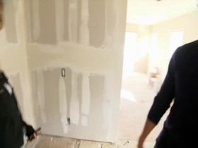 Flip or Flop S08E09 Additional Problems REAL 480p x264-mSD EZTV