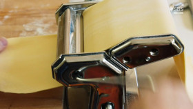 Food Safari Earth S01E02 1080p HDTV H264-CBFM EZTV