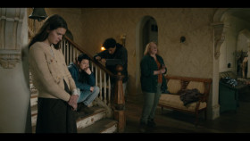 From S03E10 720p x265-TiPEX EZTV