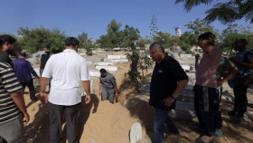 Frontline S42E13 A Year of War Israelis and Palestinians 720p WEBRip x264-BAE EZTV