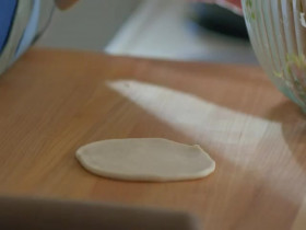 Girl Meets Farm S11E05 480p x264-mSD EZTV