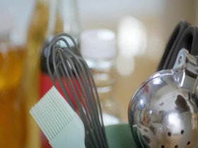 Girl Meets Farm S14E11 480p x264-mSD EZTV