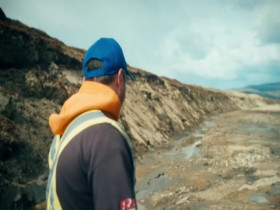 Gold Rush S15E01 480p x264-mSD EZTV