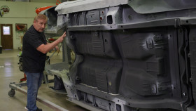 Graveyard Carz S19E12 1080p WEB h264-FREQUENCY EZTV