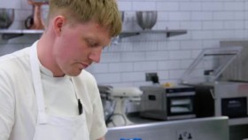 Great British Menu S17E14 Yorkshire And The Humber Mains And Desert XviD-AFG EZTV