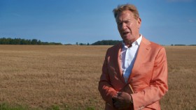 Great British Railway Journeys S12E10 Newmarket To Walsingham 1080p HDTV H264-BRiTiSHB00Bs EZTV