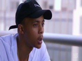 Growing Up Hip Hop New York S01E11 Coming to Blows 480p x264-mSD EZTV
