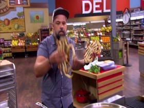 Guys Grocery Games S19E09 All-Seafood Battle 480p x264-mSD EZTV