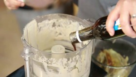 Guys Ranch Kitchen S04E05 Road-Trip Gems 720p HEVC x265-MeGusta EZTV