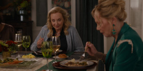 Hacks 2021 S03E07 The Deborah Vance Christmas Spectacular 1080p AMZN WEB-DL DDP5 1 H 264-FLUX EZTV